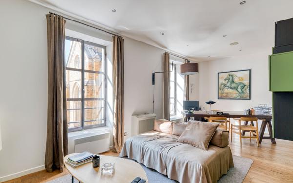 Appartement à vendre    4 pièces • 150 m2 Champagne-au-Mont-d'Or