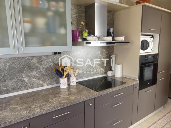 Maison d'Exception à Fitz-James : Alliance Parfaite de Charme, Confort et Proximité