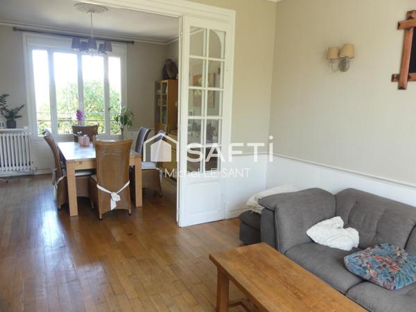 Maison d'Exception à Fitz-James : Alliance Parfaite de Charme, Confort et Proximité