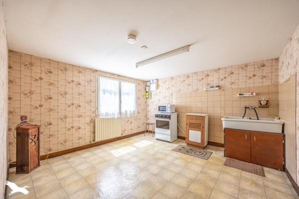 Maison à vendre 159 000 € Saint-Maixent-l'École 5 p 115 m² DPE F