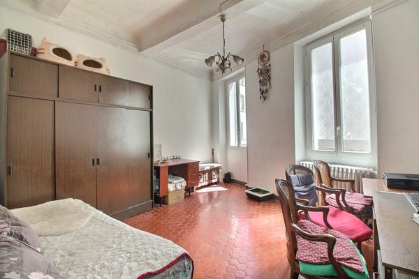 Marseille (13006) T3 Lodi avec terrasse