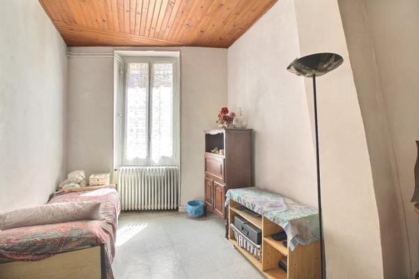 Marseille (13006) T3 Lodi avec terrasse