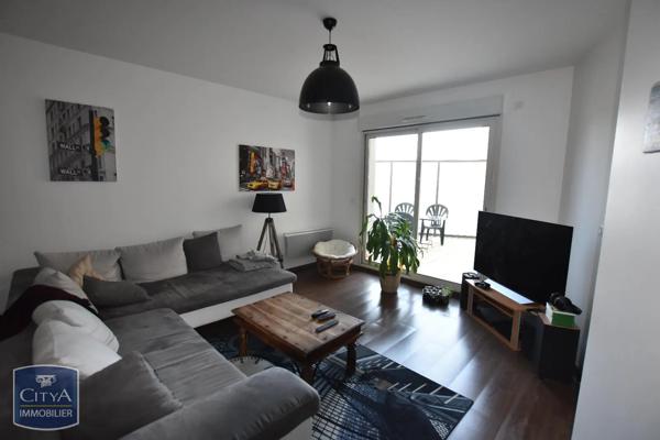 Appartement à louer 3 pièces 72.19m² Cholet (49300)