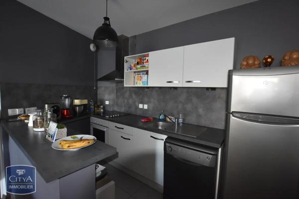 Appartement à louer 3 pièces 72.19m² Cholet (49300)