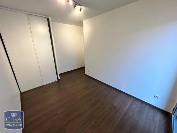 Appartement à louer 3 pièces 72.19m² Cholet (49300)