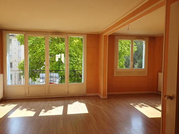Vente / Appartement T4