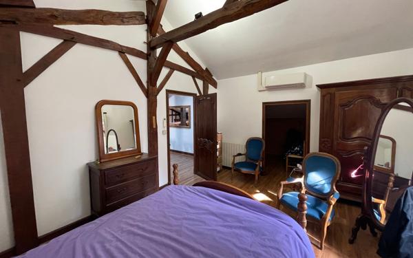 Maison à vendre    5 pièces • 328 m2 Benquet