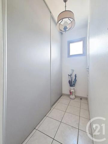 Appartement F4 à vendre  4 pièces - 107 m 2   PONT AUDEMER  - 27