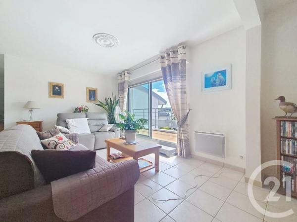 Appartement F4 à vendre  4 pièces - 107 m 2   PONT AUDEMER  - 27