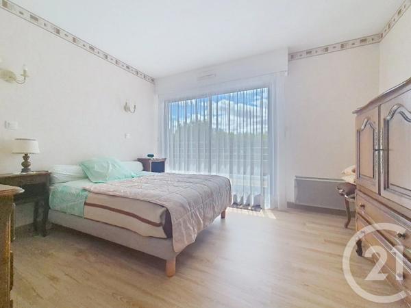 Appartement F4 à vendre  4 pièces - 107 m 2   PONT AUDEMER  - 27