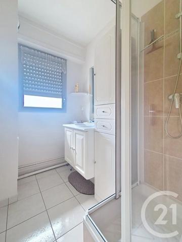 Appartement F4 à vendre  4 pièces - 107 m 2   PONT AUDEMER  - 27