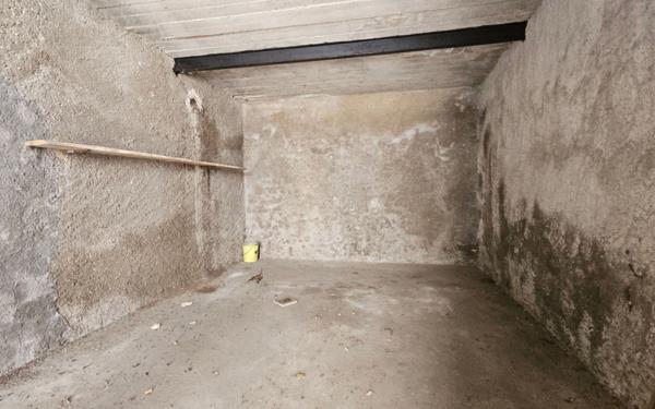 Stationnement à vendre    24 m2 Forcalquier