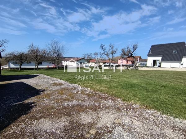 Grand Terrain de 22 ares 38 secteur Morvillars viabilisé