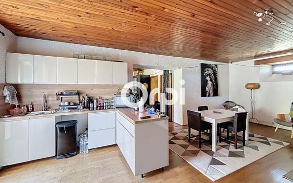 Maison à vendre    6 pièces •  Sauxillanges