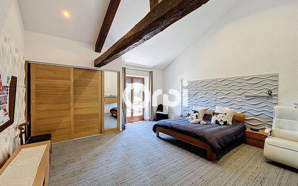 Maison à vendre    6 pièces •  Sauxillanges