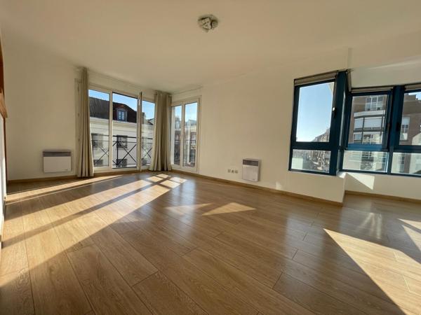 Lille (59800) VIEUX LILLE quai des Chevillards – Appartement T3 68 m²