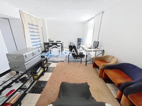 Maison de village rénovée T3/T4 90m² et jardin 80m²