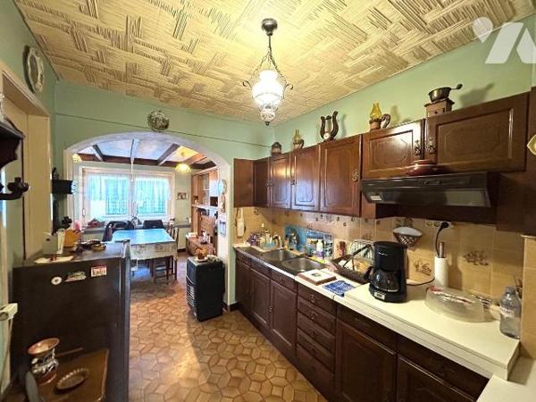 BRAY-DUNES SECTEUR VILLAGE PROCHE FRONTIÈRE:

En exclusivité, maison mitoyenne de 115 m2 habi...