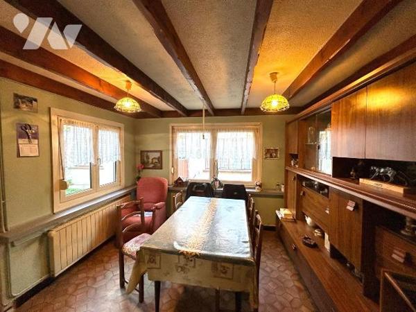 BRAY-DUNES SECTEUR VILLAGE PROCHE FRONTIÈRE:

En exclusivité, maison mitoyenne de 115 m2 habi...