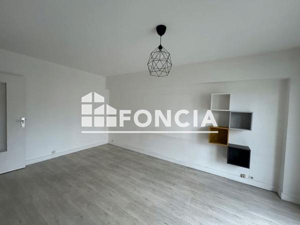 Location Studio 29.24 m² - 20 BOULEVARD JEAN JAURES Boulogne Billancourt 92100