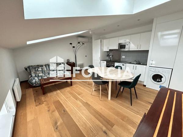 Location Appartement meublé 2 pièces 40.7 m² - 10 RUE BAZEILLES Rochefort 17300