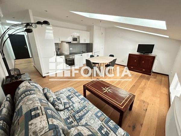 Location Appartement meublé 2 pièces 40.7 m² - 10 RUE BAZEILLES Rochefort 17300