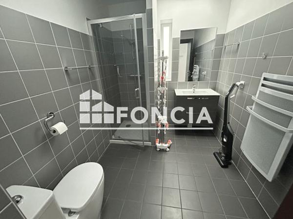 Location Appartement meublé 2 pièces 40.7 m² - 10 RUE BAZEILLES Rochefort 17300