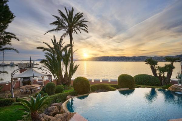 Vente Maison de maître Cap D'Antibes 16 Pièces 600 m²