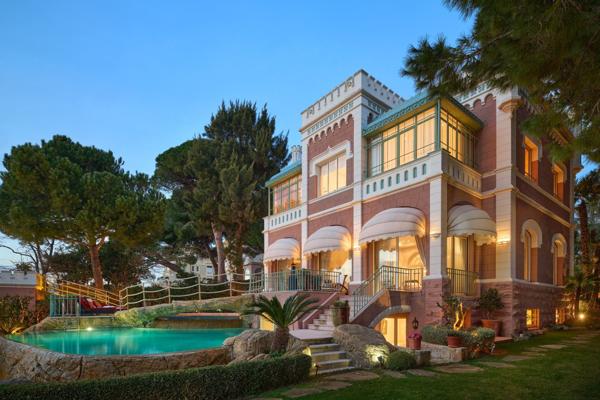 Vente Maison de maître Cap D'Antibes 16 Pièces 600 m²