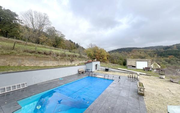 Maison à vendre    5 pièces • 242 m2 Plaine