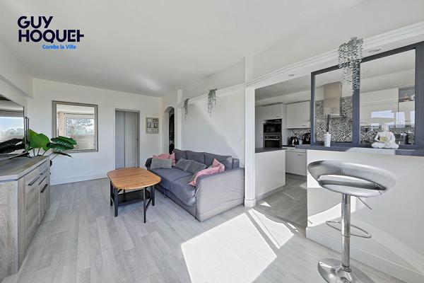 Appartement Combs La Ville 5 pièce(s) 85 m2