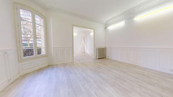 LE RAINCY Appartement 4 pièces / Profession Libérale 76m2