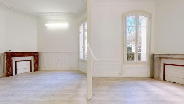 LE RAINCY Appartement 4 pièces / Profession Libérale 76m2