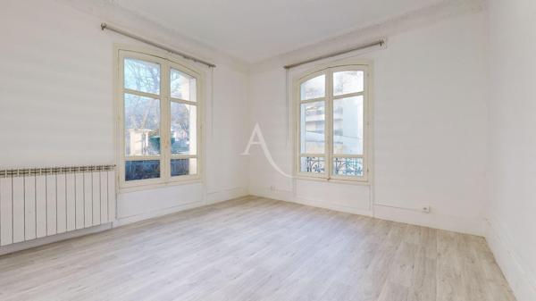 LE RAINCY Appartement 4 pièces / Profession Libérale 76m2