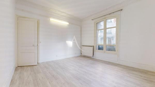 LE RAINCY Appartement 4 pièces / Profession Libérale 76m2