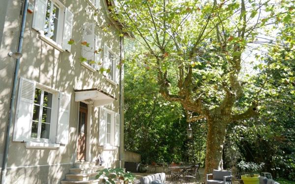 Maison à vendre    7 pièces • 190 m2 Caluire-et-Cuire