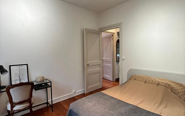 Maison à vendre    7 pièces • 190 m2 Caluire-et-Cuire