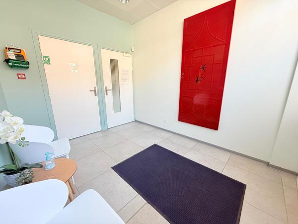 LOCAL COMMERCIAL / PROFESSIONNEL À VENDRE – 214 m² – CENTRE-VILLE DE SECLIN