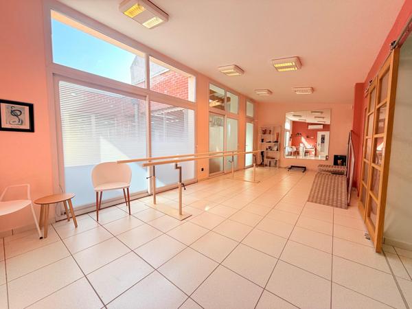 LOCAL COMMERCIAL / PROFESSIONNEL À VENDRE – 214 m² – CENTRE-VILLE DE SECLIN