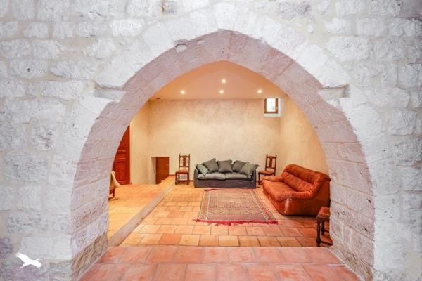 Maison à vendre |  Castelnau-de-Montmiral |  8 pièces | 223 m²