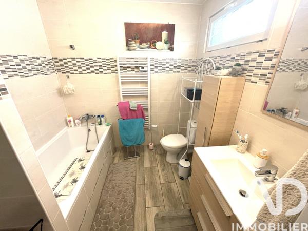 Maison à vendre 7 pièces 150 m² Bollène