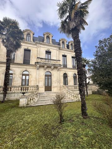 Maison de maître Saint-Jean-D'Angély  Saint-Jean-d'Angély (17400)