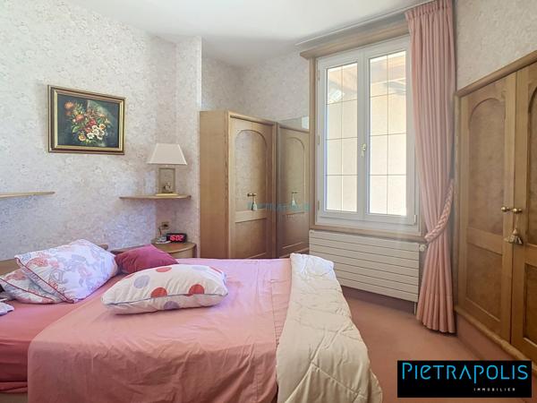 maison familiale - piscine - jardin 1000m2 -calme - centre ville