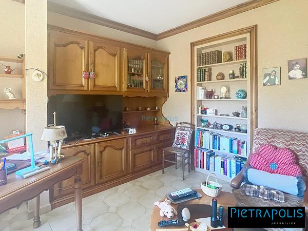 maison familiale - piscine - jardin 1000m2 -calme - centre ville