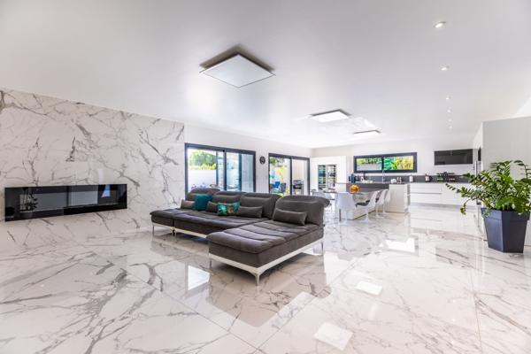 Vente Maison de luxe Thuir 5 Pièces 250 m²