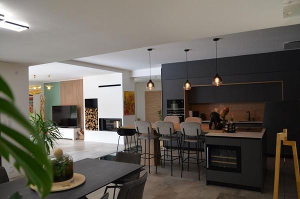 MAGNIFIQUE Maison d'architecte 4 Chambres 190 m2 sur Terrain de 3000m2