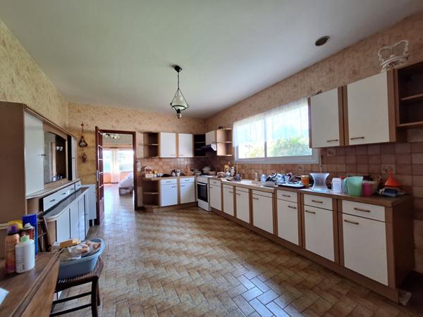 Maison de 4 pièces (137 m²) sur 7000 m2 de terrain constructible et divisible