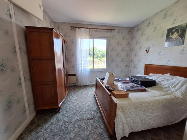 Maison de 4 pièces (137 m²) sur 7000 m2 de terrain constructible et divisible