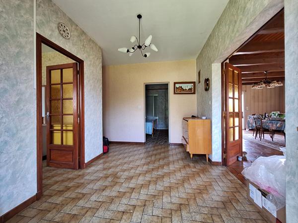 Maison de 4 pièces (137 m²) sur 7000 m2 de terrain constructible et divisible