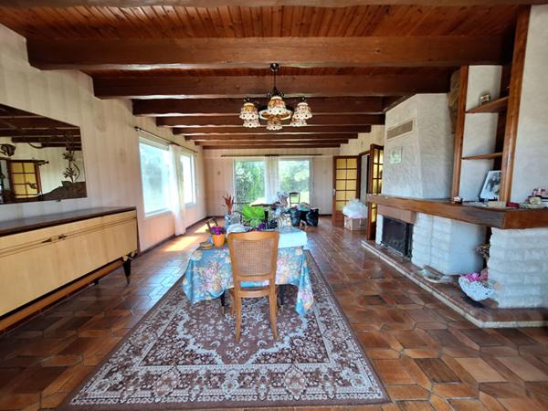 Maison de 4 pièces (137 m²) sur 7000 m2 de terrain constructible et divisible